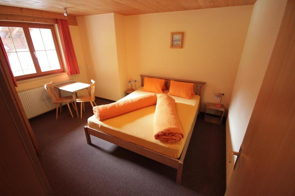 Haus Vallaster Gaschurn Habitación foto